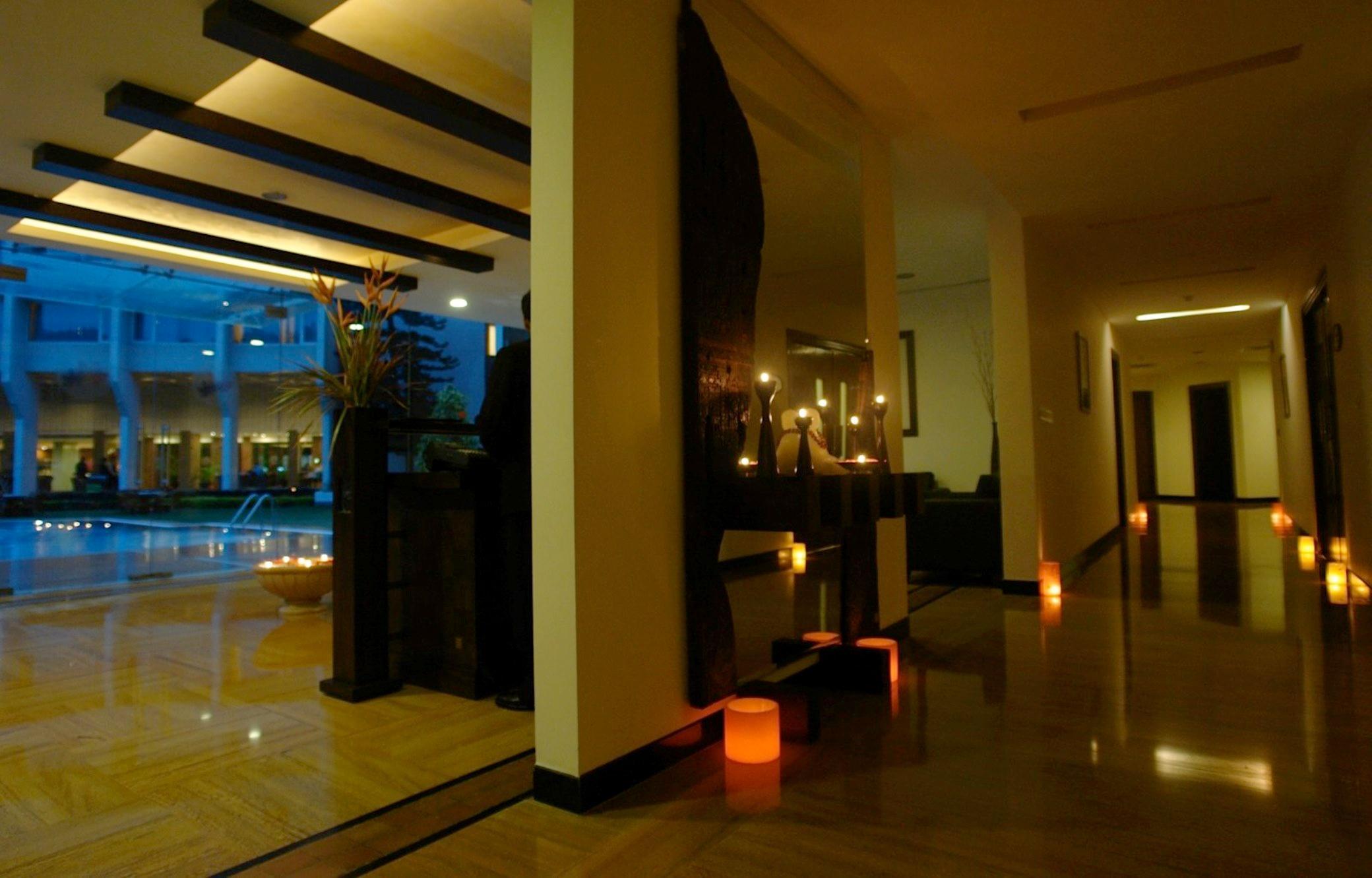 Hotel The Lalit Ashok Bengalúr Exteriér fotografie
