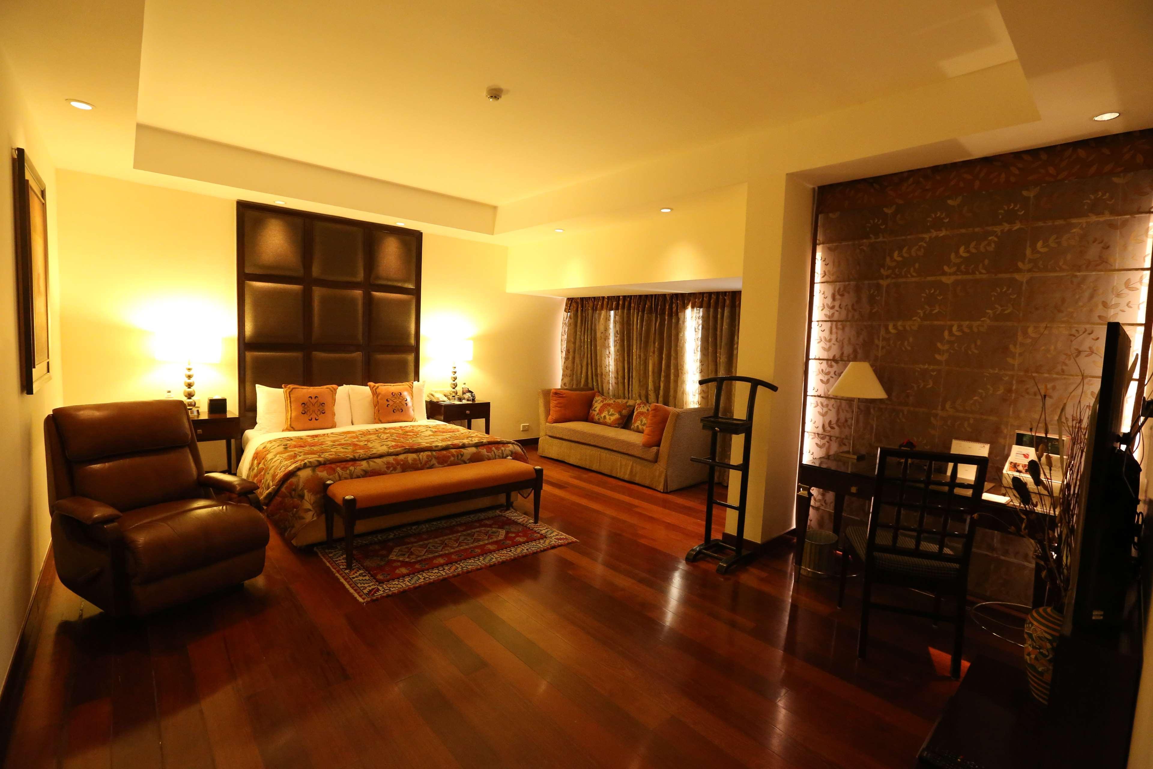 Hotel The Lalit Ashok Bengalúr Exteriér fotografie